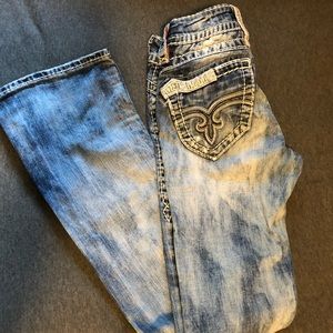 Acid wash Rock Revival